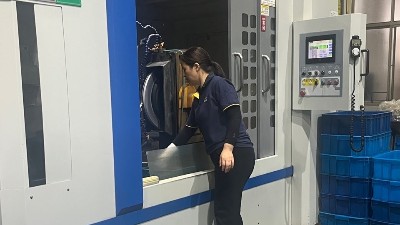 高（gāo）速角接觸陶瓷球軸承