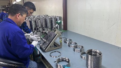 教你一招肉眼辨（biàn）別高速精密角接（jiē）觸（chù）球（qiú）軸承的質量！